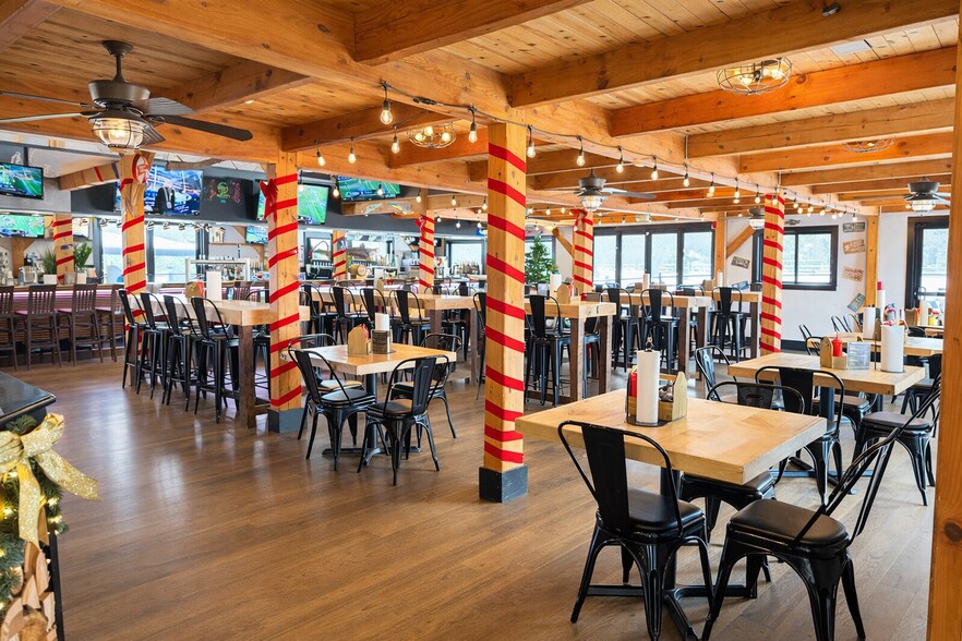 More Photos Of 9095 Sound Ave, Mattituck Restaurant For Sale