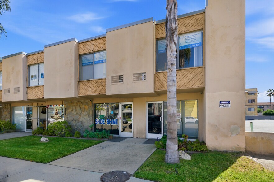More Photos Of 3520 Long Beach Blvd, Long Beach Office For Sale