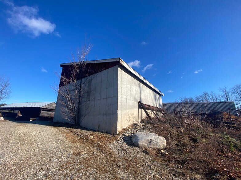 More Photos Of 668 Hollis Rd, Hollis Center Warehouse For Sale