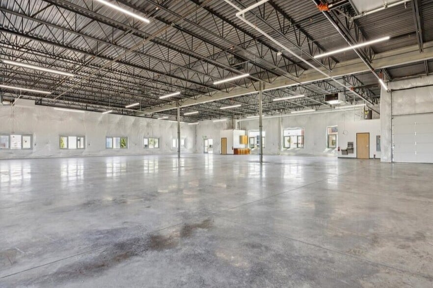 More Photos Of 602 Taylor Ave, Louisville Light Manufacturing For Sale