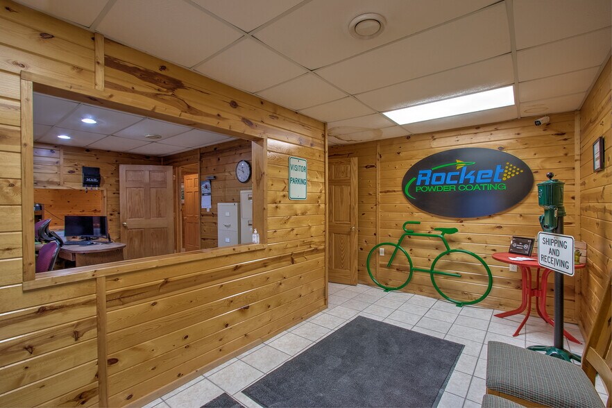 More Photos Of 106 Dunn Ave N, Hinckley Industrial For Sale