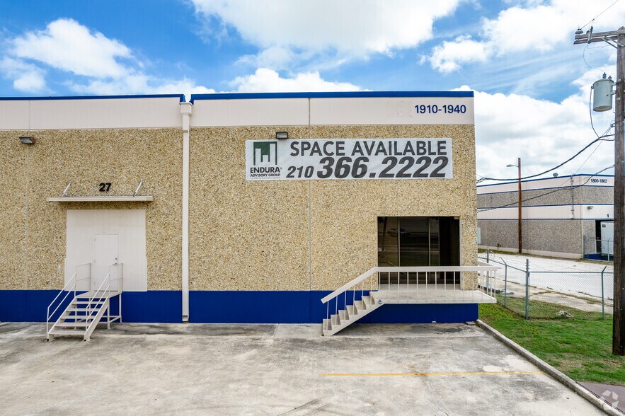 More Photos Of 3439-3455 Steen St, San Antonio Unknown For Lease
