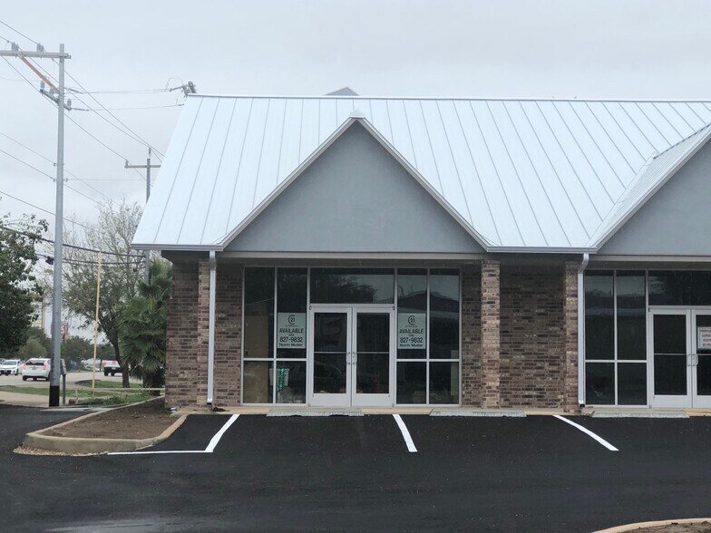 More Photos Of 2101 Pat Booker Rd, Universal City Medical For Sale