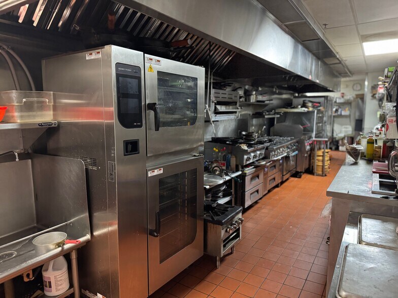 More Photos Of 4109 State Highway 121, Carrollton Restaurant For Lease