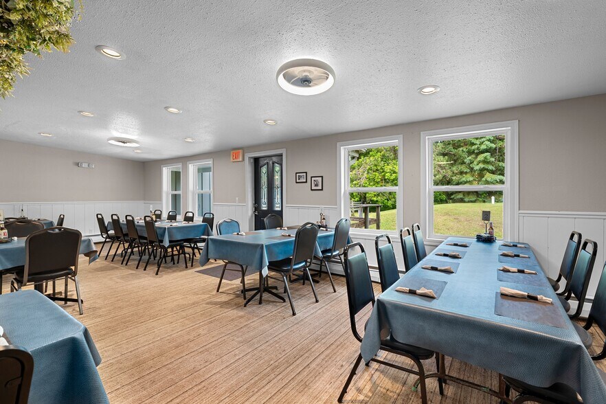 More Photos Of N12808 Northway Dr, Athelstane Restaurant For Sale