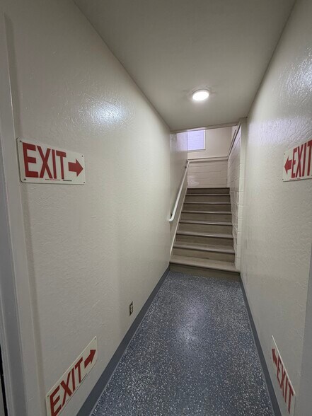 More Photos Of 19830 Lake Chabot Rd, Castro Valley Medical For Lease