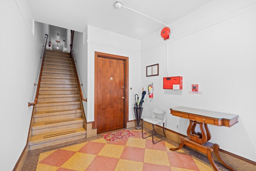 More Photos Of 59 Collingwood St, San Francisco Apartments For Sale