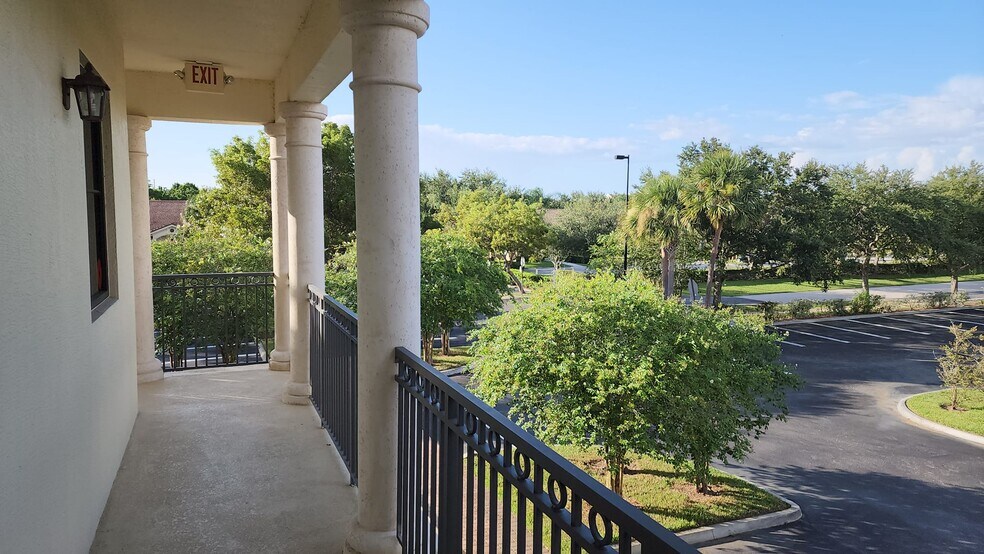 More Photos Of 1400 Hillmoor Dr, Port Saint Lucie Medical For Sale