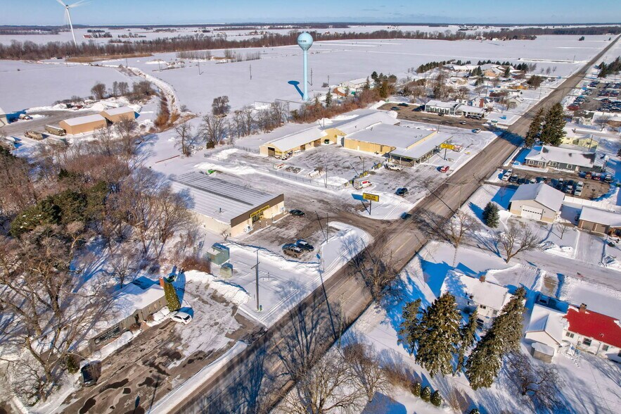 More Photos Of 57 N Caseville Rd, Pigeon Freestanding For Sale