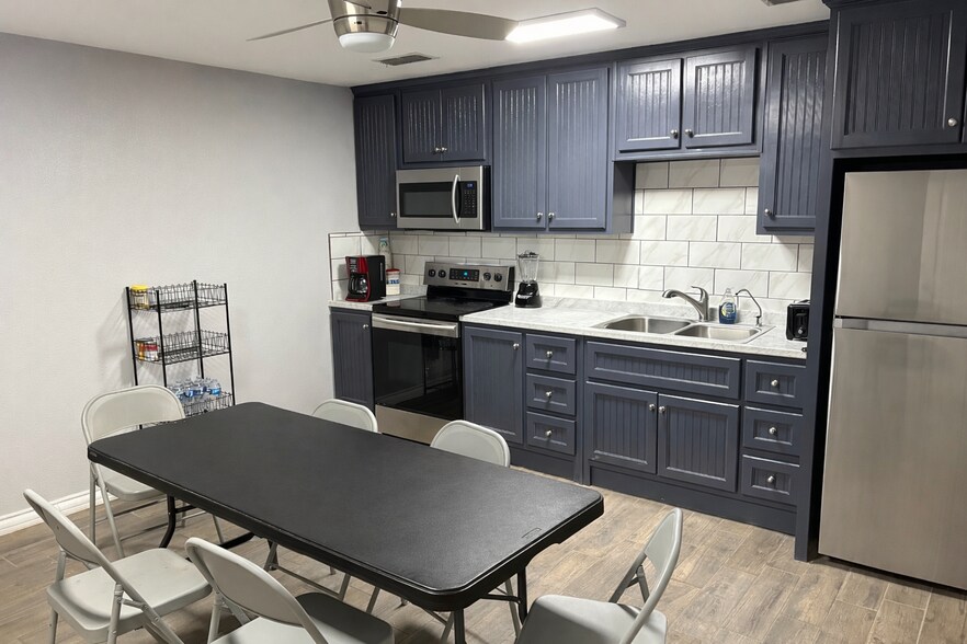 More Photos Of 509 Madrid Rd, Odessa Industrial For Sale