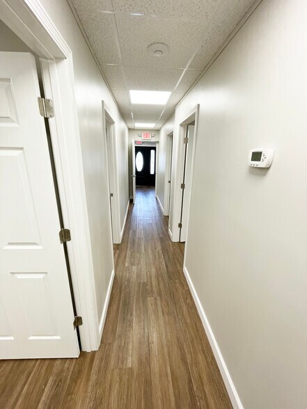 More Photos Of 486 N Temple Ave, Starke Office For Lease