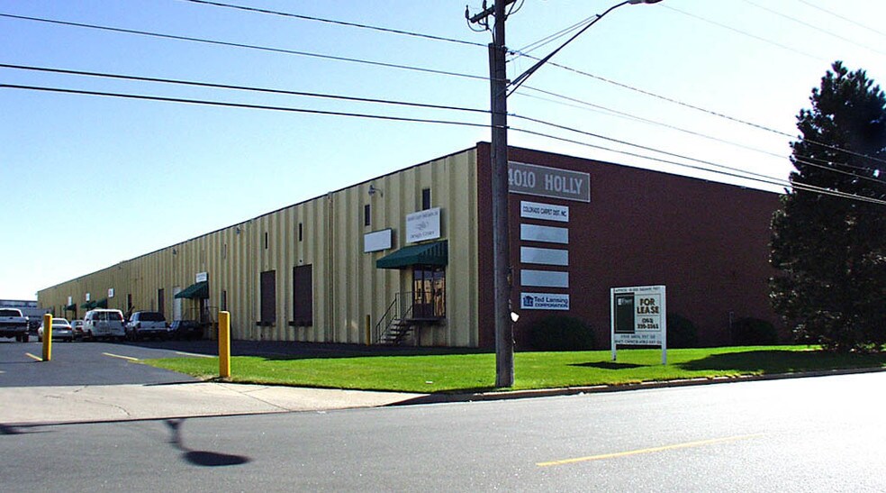 More Photos Of 4010 Holly St, Denver Warehouse For Lease