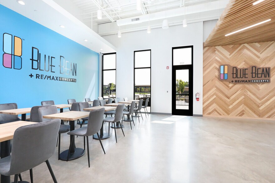 More Photos Of NW 62nd & Merle Hay Rd, Johnston Coworking Space