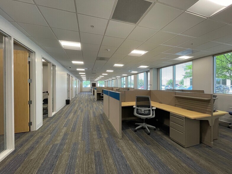 More Photos Of 2174 W Grove Pky, Pleasant Grove Office For Lease