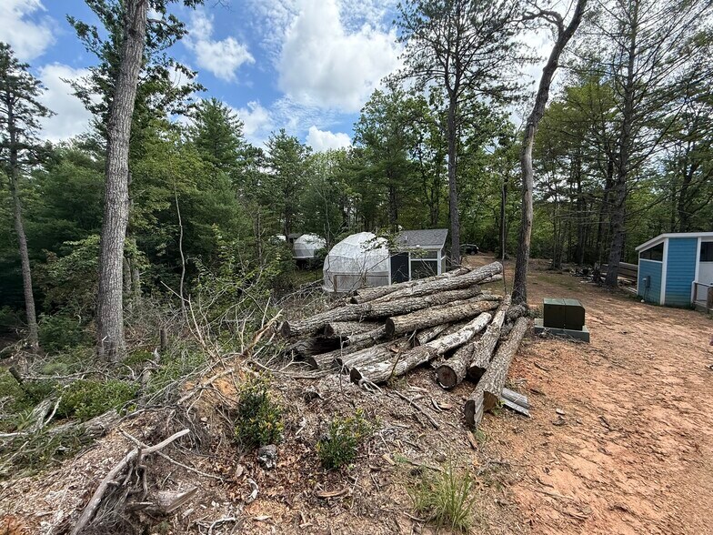 More Photos Of 1105 Fall Creek Rd, Purlear Specialty For Sale