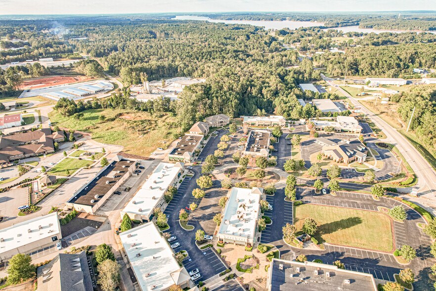 More Photos Of 110 Harmony Crossing, Eatonton Medical For Lease