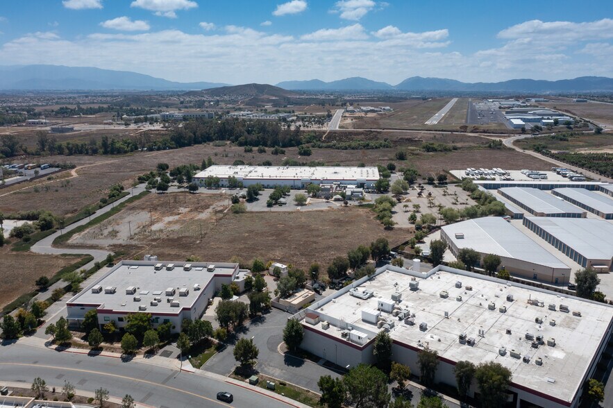 More Photos Of 30590 Cochise Cir, Murrieta Manufacturing For Lease