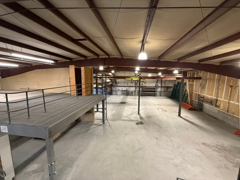 More Photos Of 5625 48th Dr NE, Marysville Manufacturing For Sale