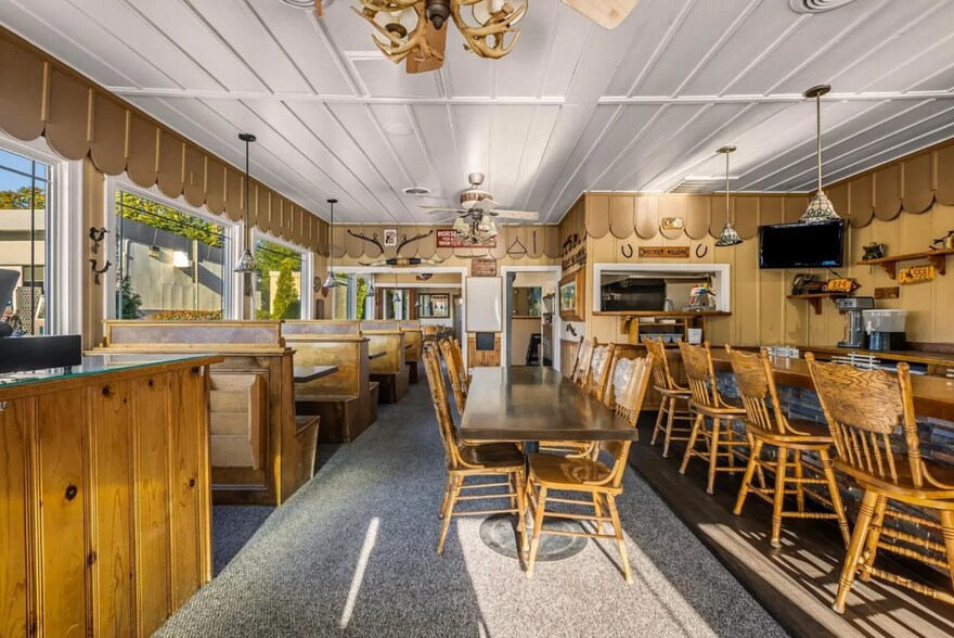 More Photos Of 145 S Auburn St, Grass Valley Restaurant For Sale