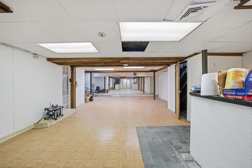 More Photos Of 409 Woodport Rd, Sparta Freestanding For Sale