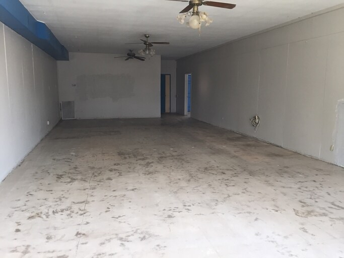 More Photos Of 417-419 S 21st Ave, Hollywood Storefront For Lease