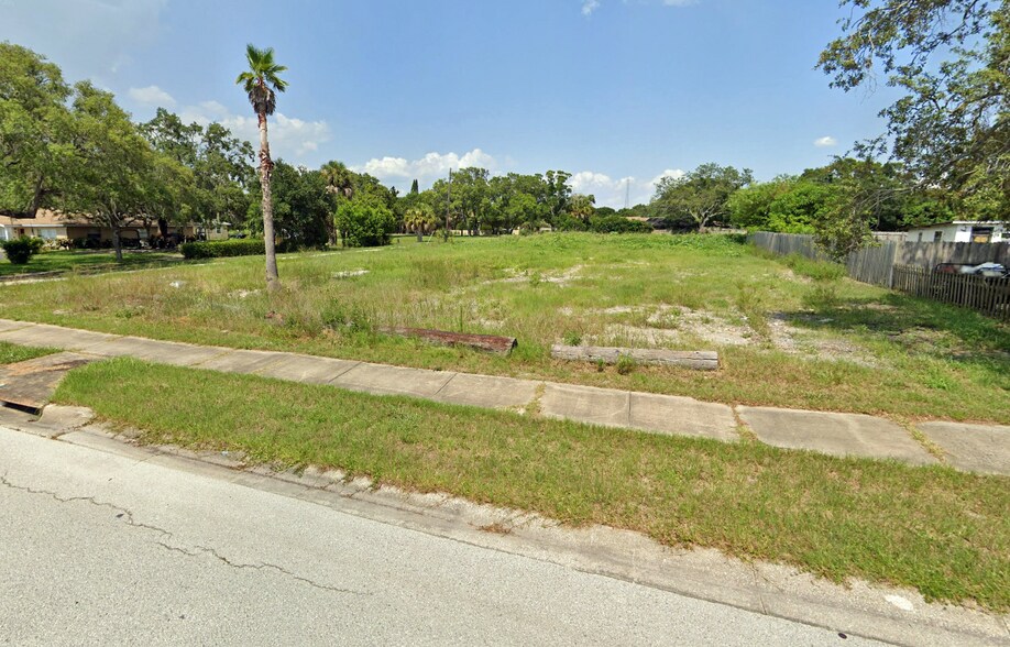 More Photos Of 116th Ln @ 132nd Ave N, Largo Land For Sale