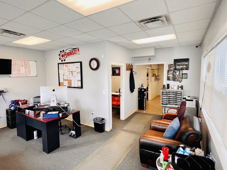 More Photos Of 1425 W Pembroke Ave, Hampton Auto Dealership For Sale