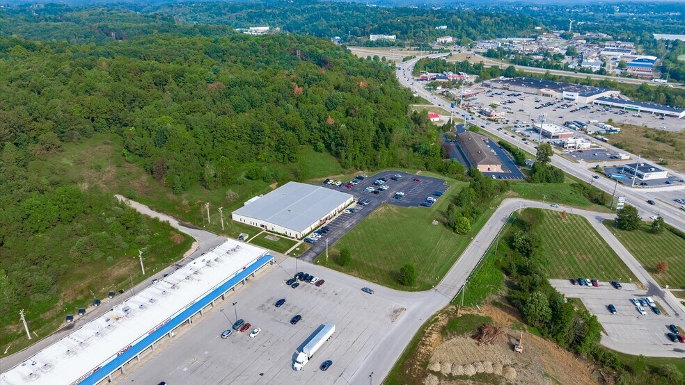 More Photos Of 61501 Southgate Rd, Cambridge Office For Lease