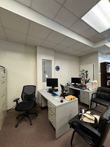 More Photos Of 55-19-55-25 69th St, Maspeth Storefront Retail Office For Lease