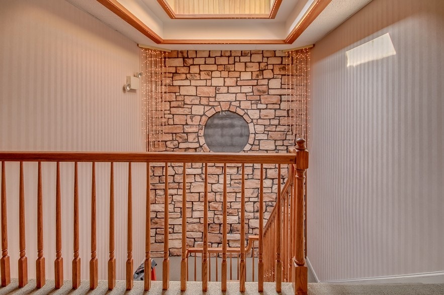 More Photos Of 97 Wood St, Bristol Office For Sale