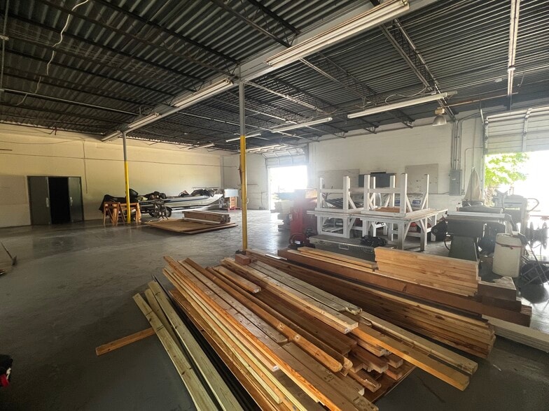 More Photos Of 10300 Us Highway 19 N, Pinellas Park Manufacturing For Sale