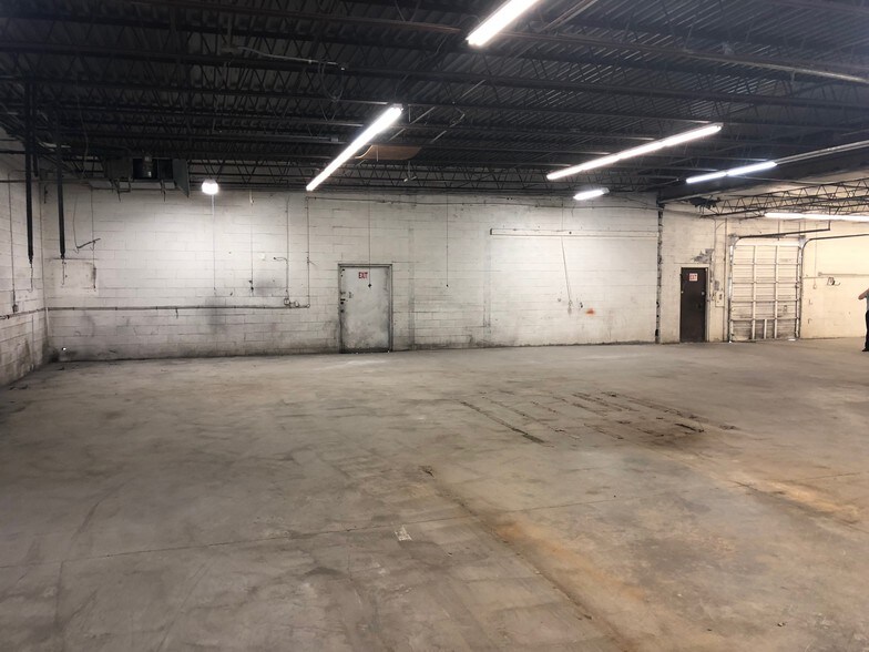 More Photos Of 3220 Northside Dr, Raleigh Warehouse For Sale