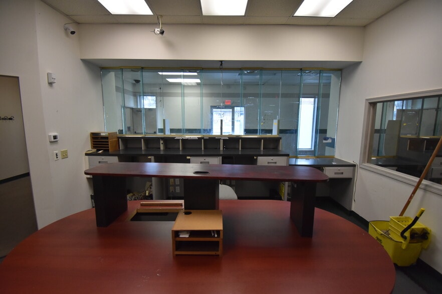 More Photos Of 1710-1728 Butler St, Easton Storefront For Lease