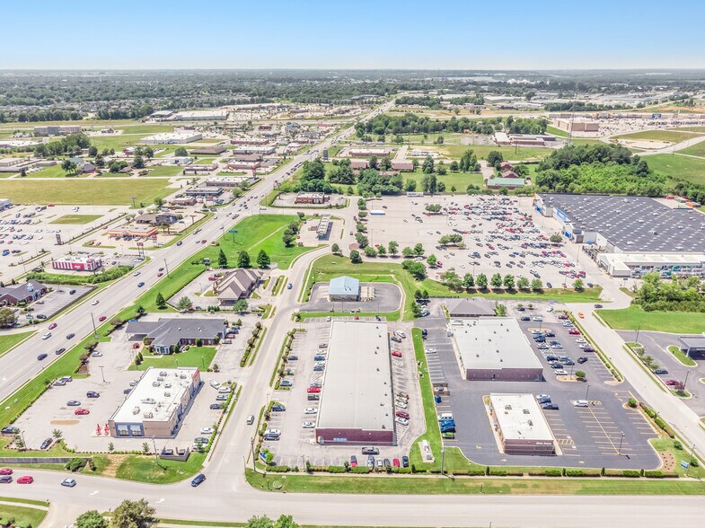 More Photos Of 3245 Mount Moriah Ave, Owensboro Storefront For Sale