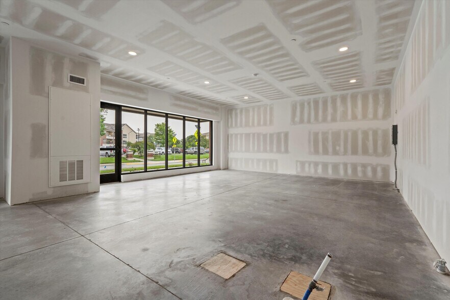 More Photos Of 2914-2924 Buchanan St, Kansas City Unknown For Lease