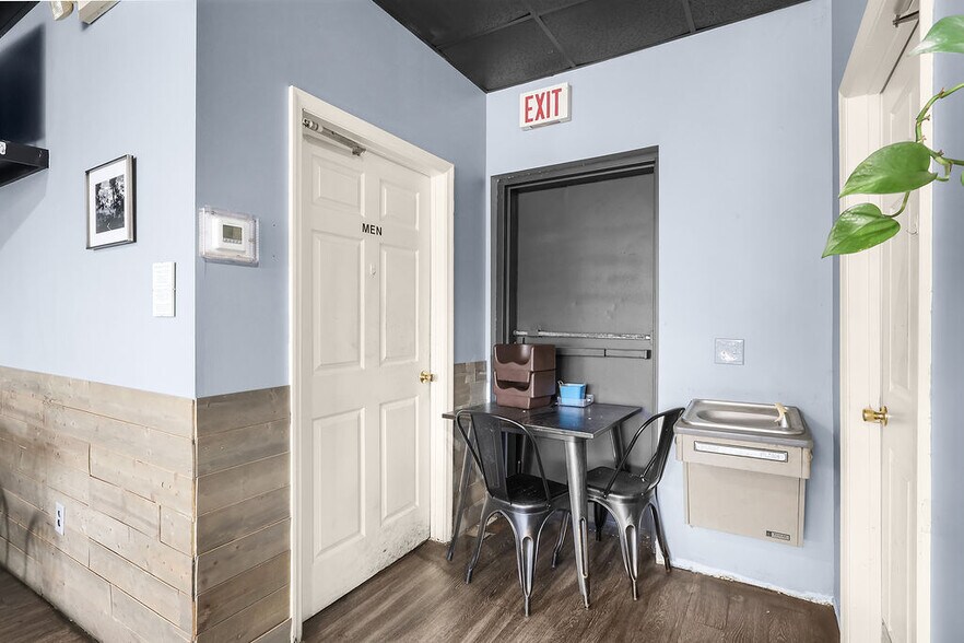 More Photos Of 40 Butler St, Midway Specialty For Sale