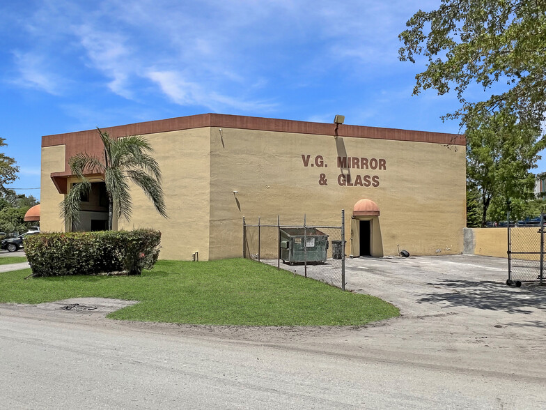 Primary Photo Of 2300 NW 34th Ave, Miami Warehouse For Lease