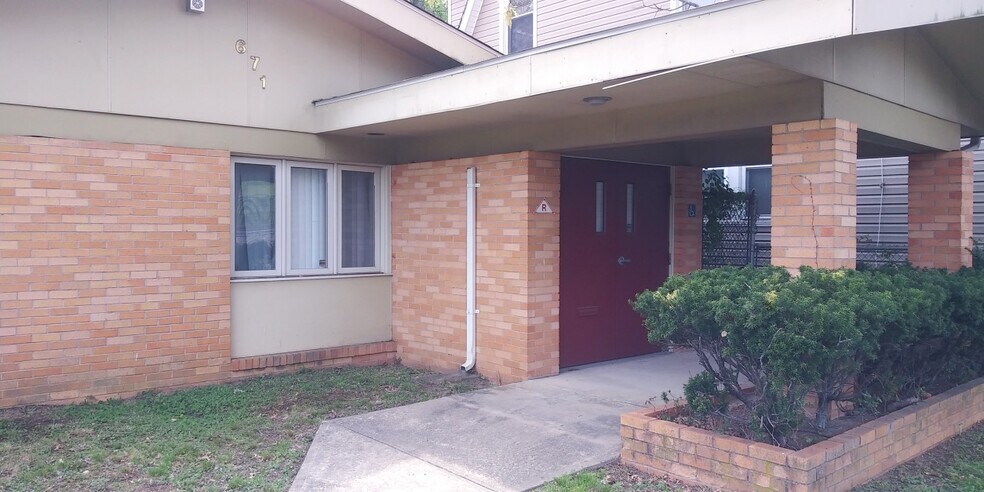 More Photos Of 671 Pennington Ave, Trenton Office For Sale