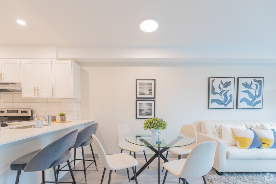 More Photos Of 1015 Innisfil Beach Road, Innisfil Apartments For Lease