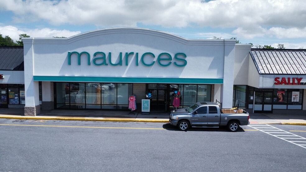 More Photos Of 1320 Lincoln Way E, Chambersburg Unknown For Lease