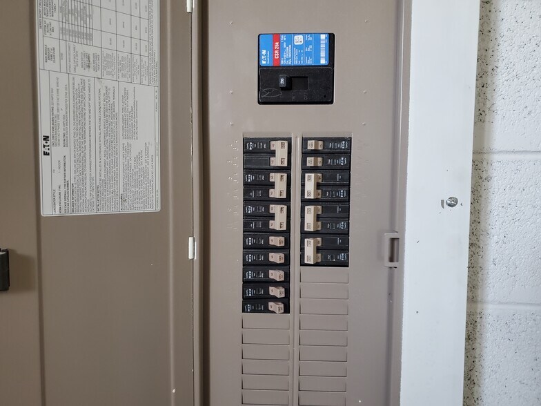 More Photos Of 110 Railroad St, Cambridge Springs Freestanding For Sale