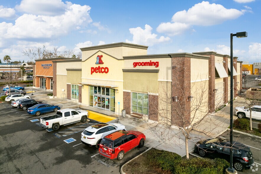 More Photos Of 795 Ikea Ct, West Sacramento General Retail For Sale