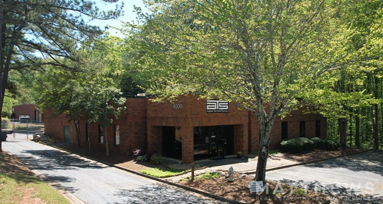 Primary Photo Of 4000 Miller Ct W, Norcross Flex For Sale