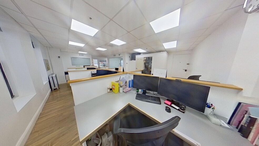 Primary Photo Of 120 W 31st St, New York Office For Lease