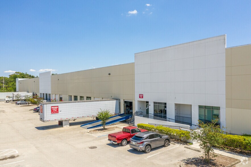 Primary Photo Of 1700 35th St, Orlando Warehouse For Lease