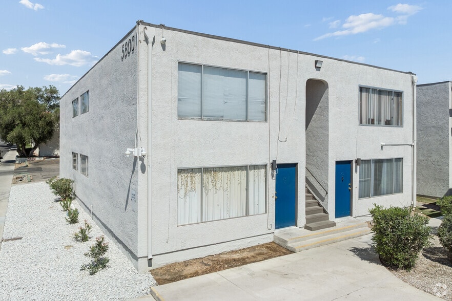 More Photos Of 5800 Bromley Ave, Las Vegas Apartments For Sale
