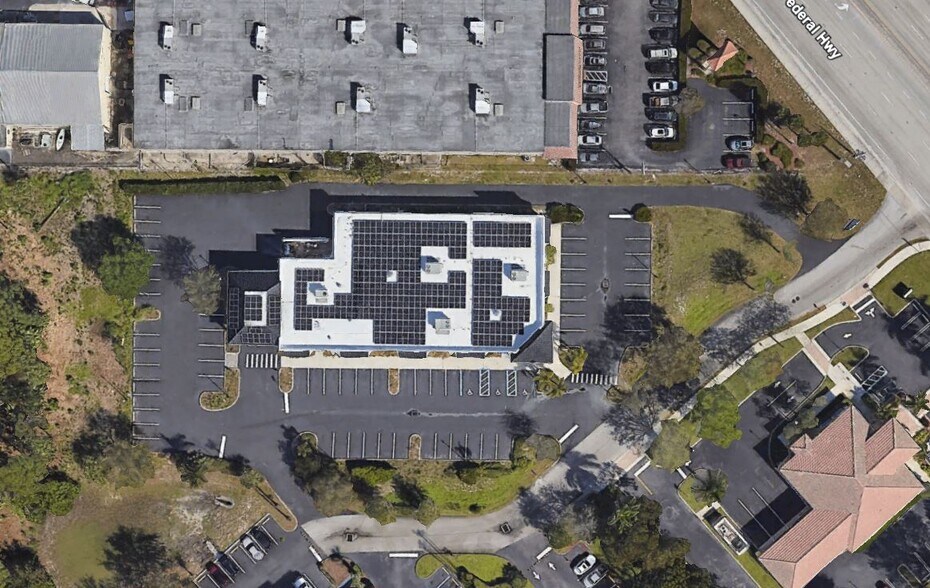 More Photos Of 1892 SE Federal Hwy, Stuart Freestanding For Sale