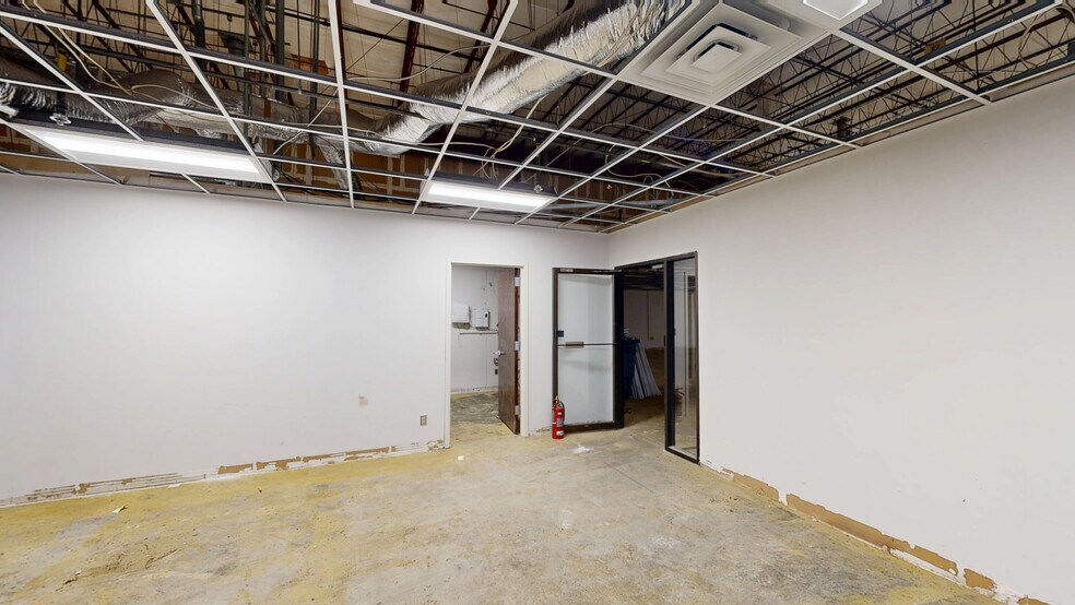 More Photos Of 100 Readington Rd, Branchburg Manufacturing For Lease