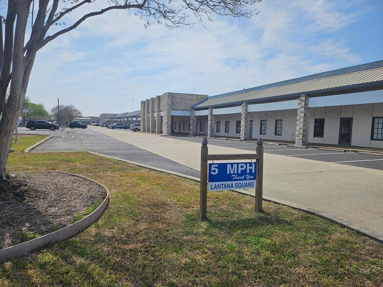 More Photos Of 2209 N Padre Island Dr, Corpus Christi Light Manufacturing For Lease