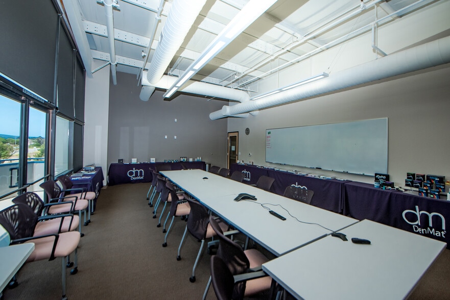 More Photos Of 1017 W Central Ave, Lompoc Manufacturing For Sale